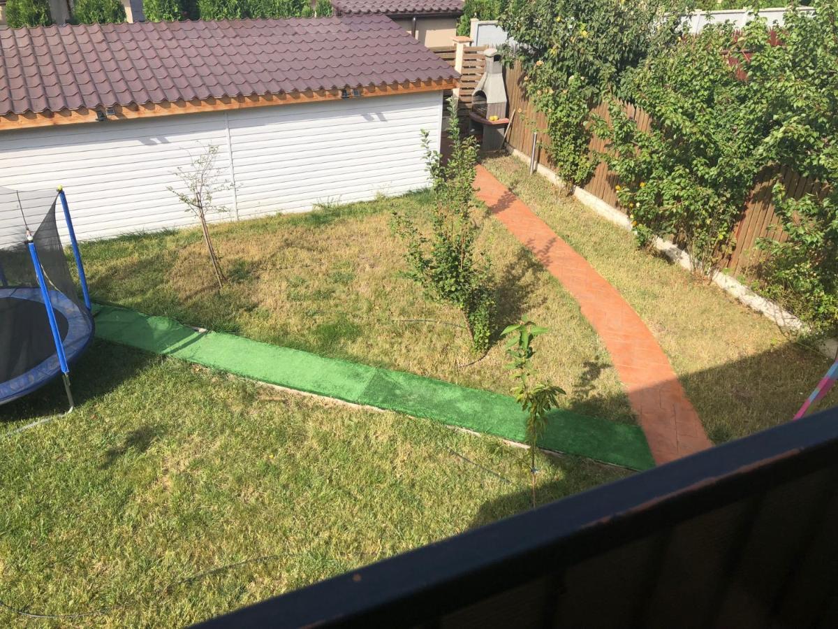 Vila Cu Trandafiri Cozy Apartments 2 Camere Bragadiru Exteriör bild